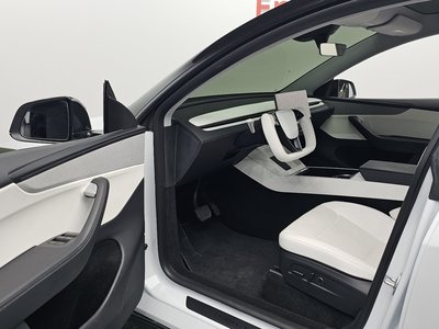 صورة مصغرة 13 لـ 2025 Tesla MODEL Y