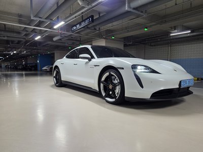 2021 Porsche TAYCAN 照片 1