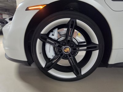 2021 Porsche TAYCAN 照片 6