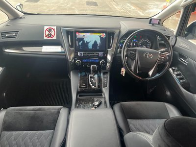 TOYOTA ALPHARD - 2