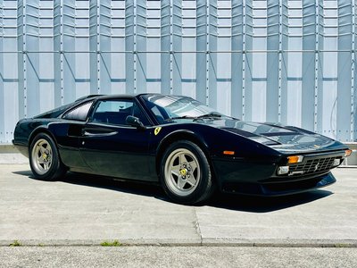 1983 Ferrari 308 GTS 照片 2