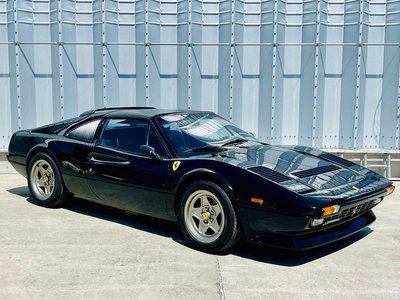 1983 Ferrari 308 GTS 照片 1