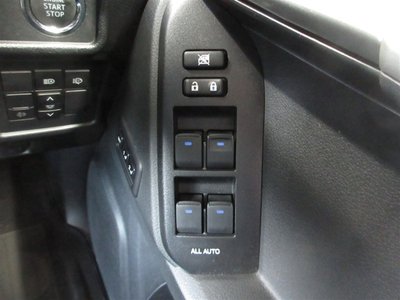 صورة مصغرة 24 لـ 2023 Toyota LAND CRUISER PRADO