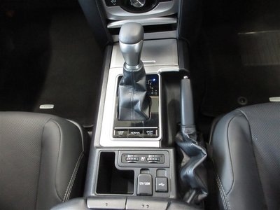 صورة مصغرة 18 لـ 2023 Toyota LAND CRUISER PRADO