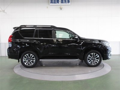 صورة 5 لـ 2023 Toyota LAND CRUISER PRADO