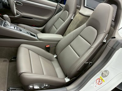 صورة مصغرة 48 لـ 2024 Porsche 718