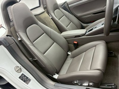 صورة مصغرة 25 لـ 2024 Porsche 718