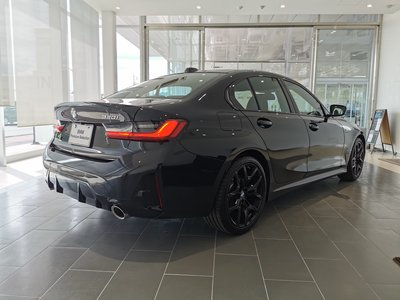2025 BMW 3 SERIES 缩略图 13
