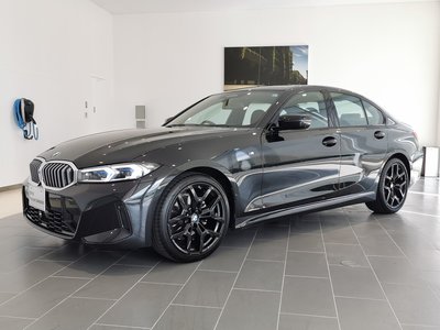 2025 BMW 3 SERIES photo 9