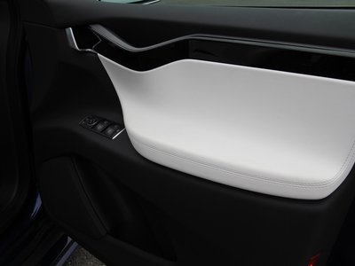 2020 Tesla MODEL X thumbnail 38