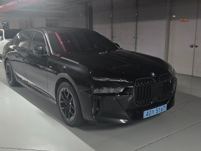 BMW I7 - 1
