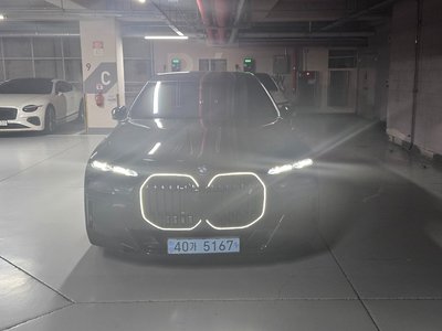 BMW I7 - 2