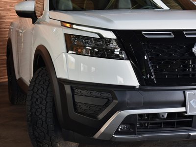 NISSAN PATHFINDER - 9