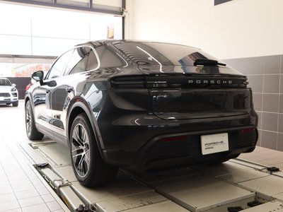 PORSCHE MACAN - 6