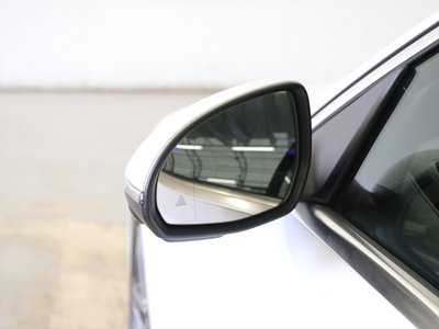 MERCEDES-BENZ C-CLASS - 6