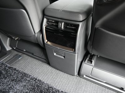 2024 Toyota ALPHARD thumbnail 50