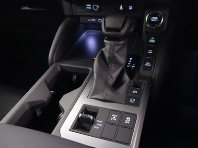2025 Toyota LAND CRUISER 250 — миниатюра 15