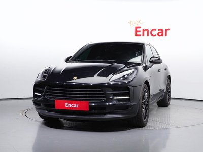 PORSCHE MACAN - 2