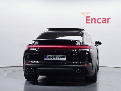 PORSCHE PANAMERA - 4