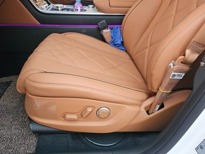 GENESIS GV80 - 10