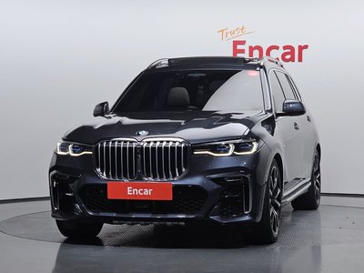 2022 BMW X7 照片 2