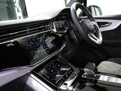 AUDI Q7 - 9