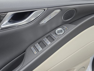 2023 Genesis G80 (RG3) thumbnail 29