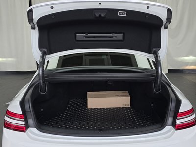 2023 Genesis G80 (RG3) thumbnail 26