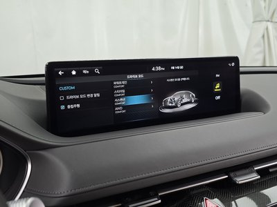 2023 Genesis G80 (RG3) thumbnail 32