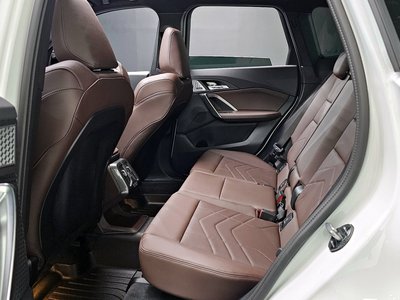 2025 BMW X1 缩略图 18