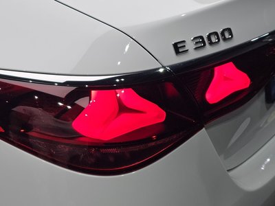 2024 Mercedes-BENZ E-CLASS 照片 10