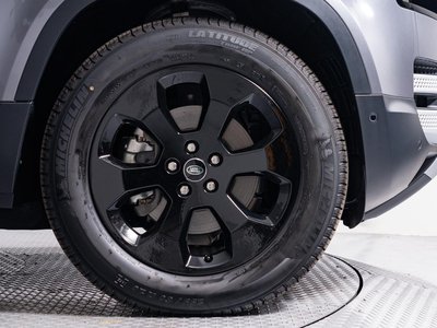 LAND ROVER DEFENDER - 5