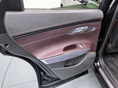 2021 Genesis GV70 — миниатюра 15