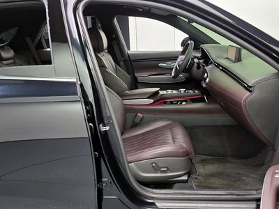 2021 Genesis GV70 — миниатюра 18