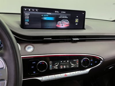2021 Genesis GV70 — миниатюра 20