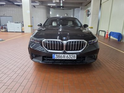 صورة 2 لـ 2026 BMW 5 SERIES