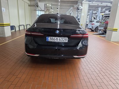 صورة 3 لـ 2026 BMW 5 SERIES