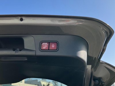 MERCEDES-BENZ GLB - 8