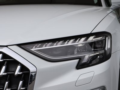 AUDI A8 - 6