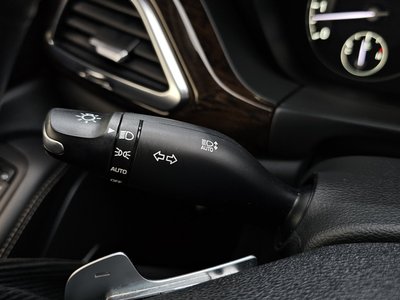 2021 Genesis G90 — миниатюра 26