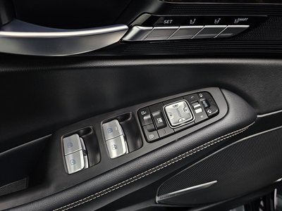 2021 Genesis G90 — миниатюра 29