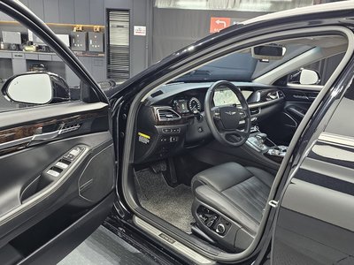 2021 Genesis G90 — миниатюра 13