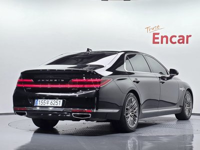 2021 Genesis G90 照片 2
