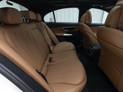 MERCEDES-BENZ E-CLASS - 10