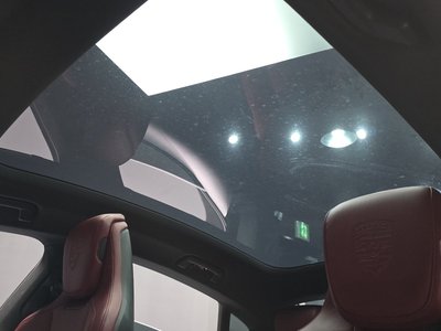 صورة مصغرة 25 لـ 2021 Porsche TAYCAN