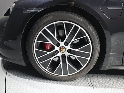 2021 Porsche TAYCAN 照片 6