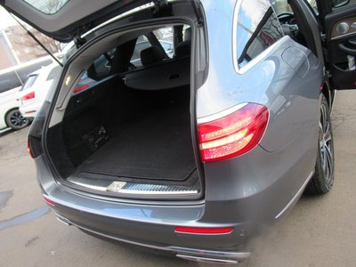 2019 Mercedes-BENZ E-CLASS 缩略图 24