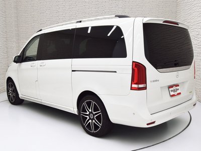 2024 Mercedes-BENZ V-CLASS photo 2