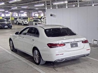 MERCEDES-BENZ E-CLASS - 5
