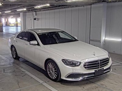 MERCEDES-BENZ E-CLASS - 4